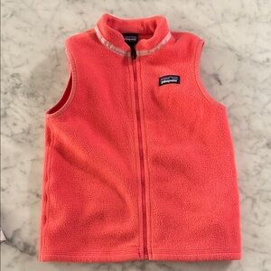 Patagonia | Coral Pink Fleece Vest (5T)